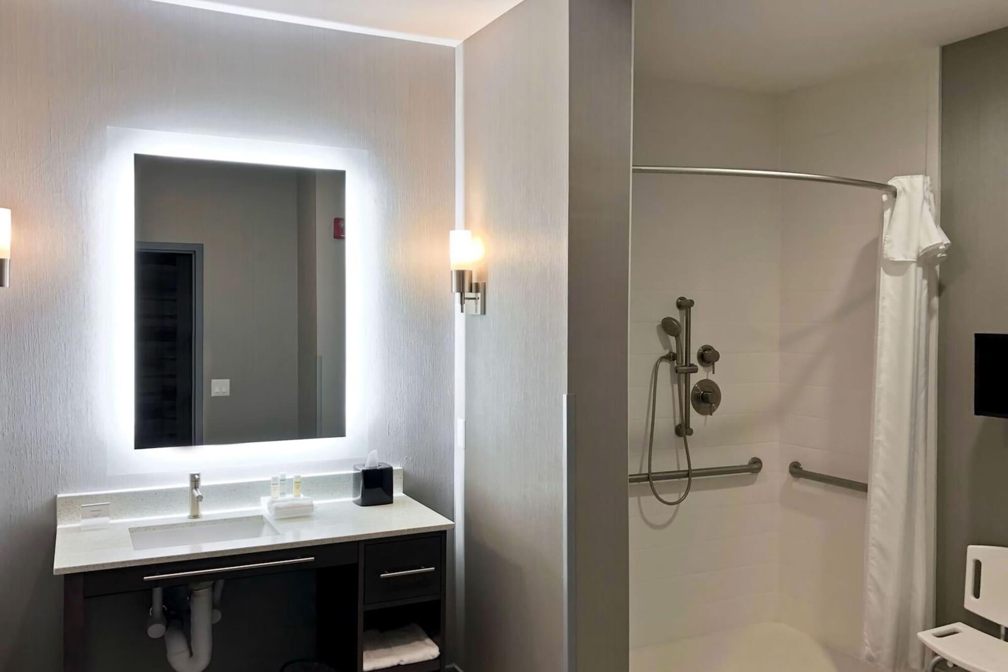 Homewood Suites By Hilton Конро Экстерьер фото