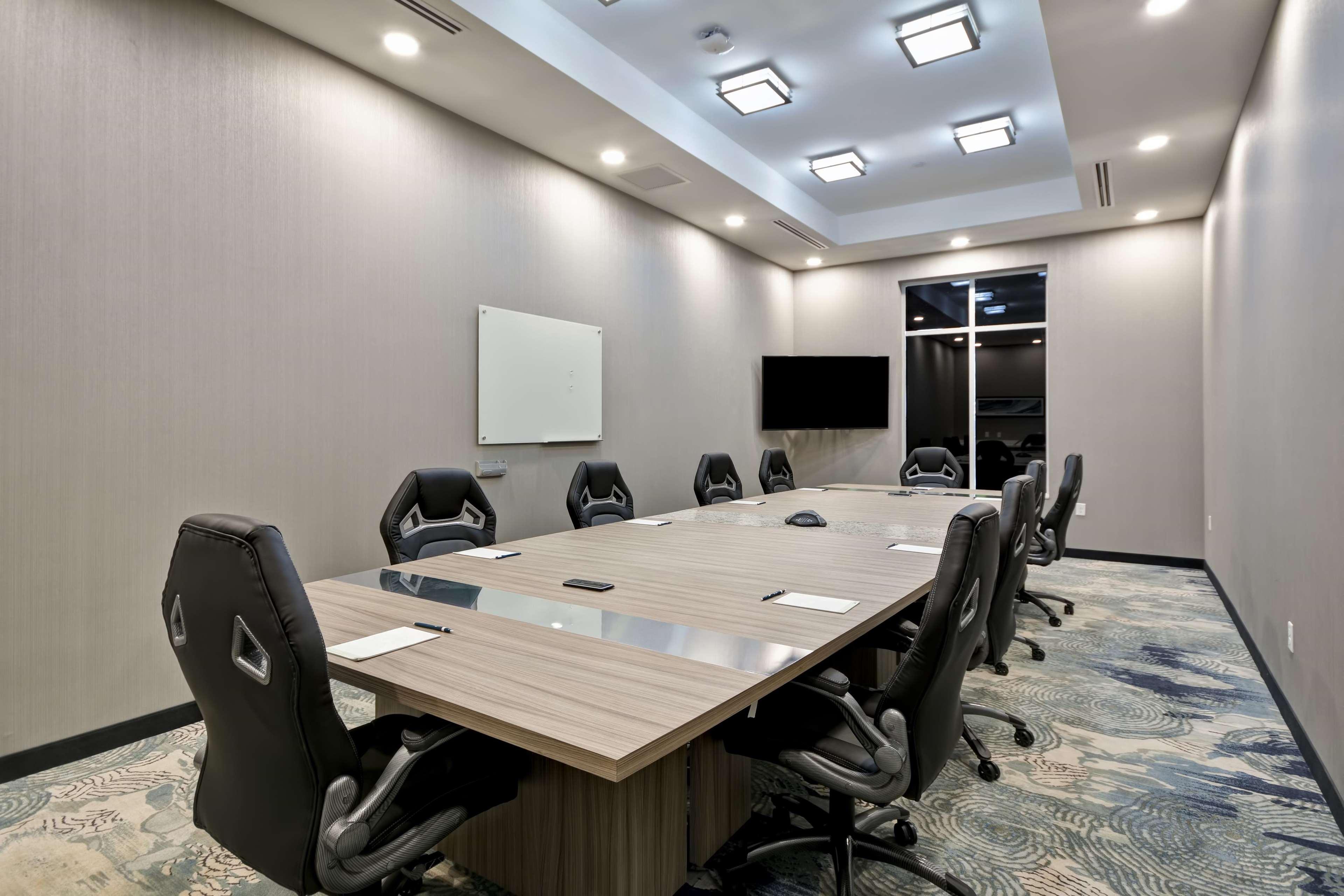 Homewood Suites By Hilton Конро Экстерьер фото
